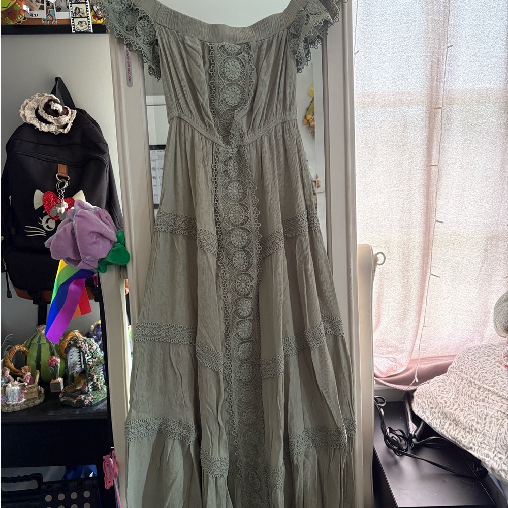 Elegant Off-Shoulder Gray Lace Dress